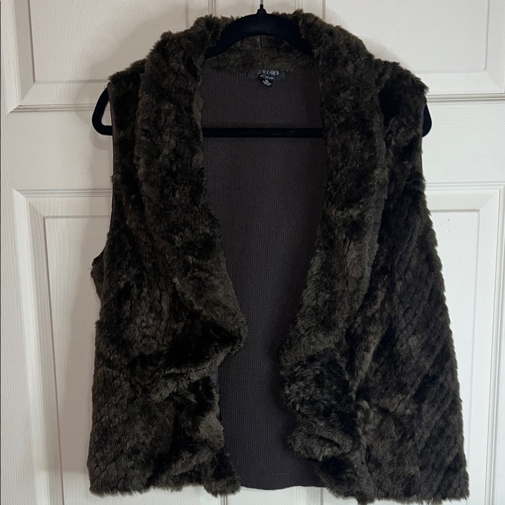 Luxurious Faux Fur Vest in Rich Brown